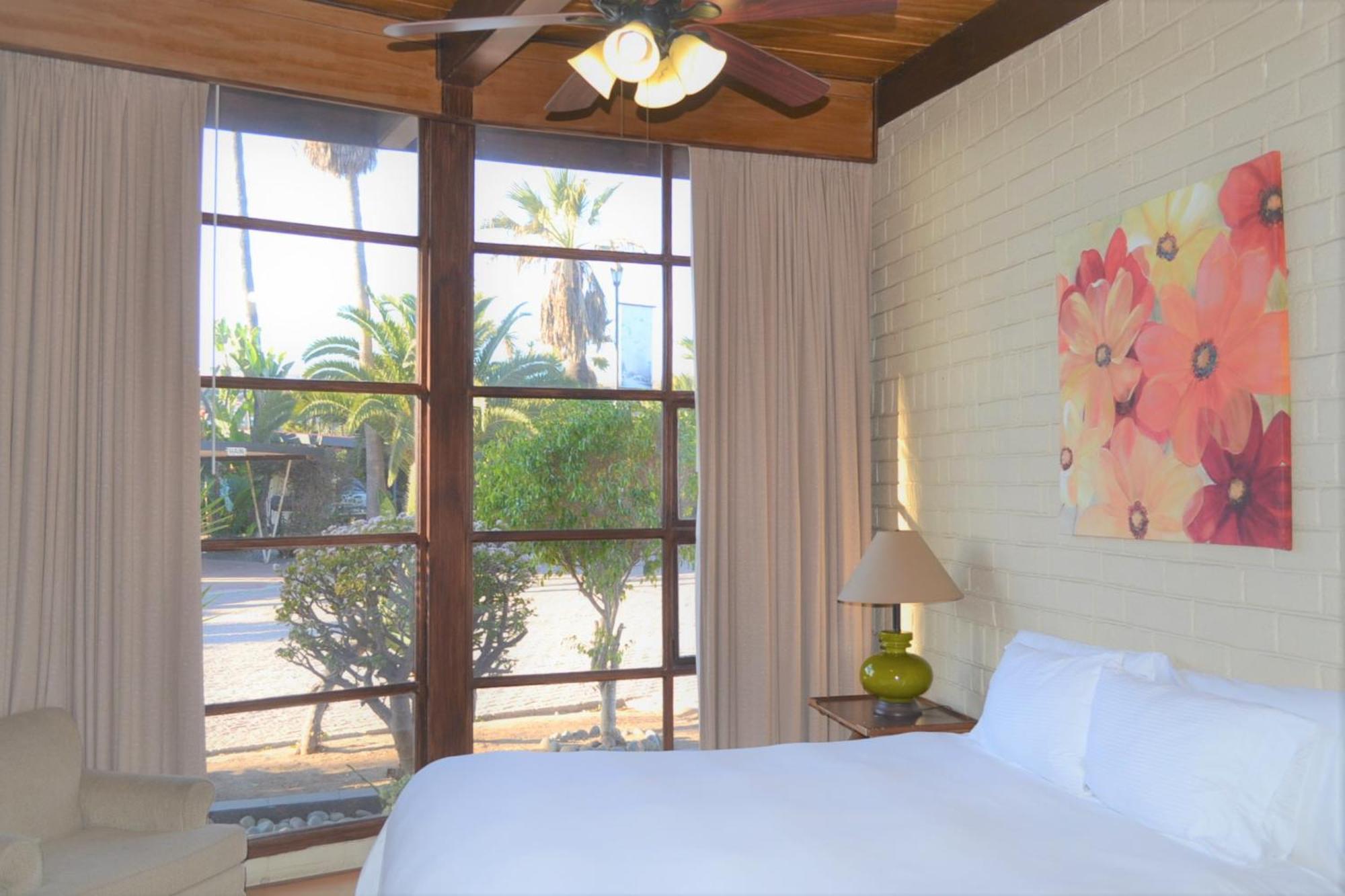 Hotel Quintas Papagayo Энсенада Номер фото
